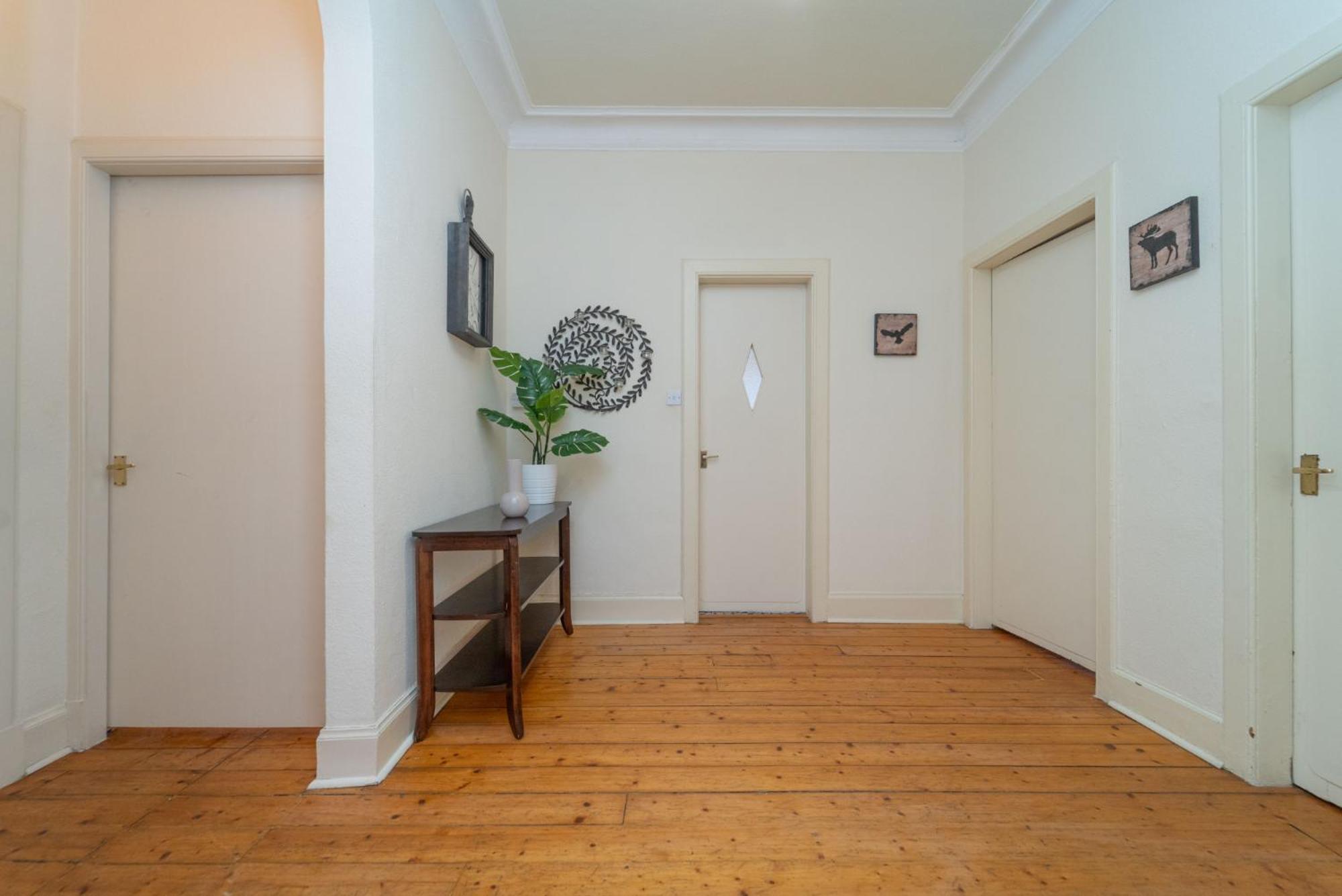 Large City Corner Apartment EDI Exterior photo